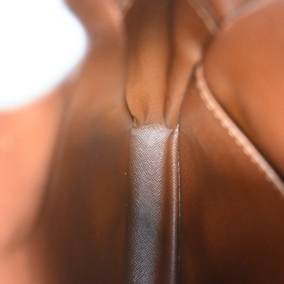 LOUIS VUITTON Amazon Crossbody Shoulder Bag Monogram Leather - Picture 7 of 16